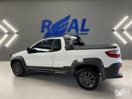 FIAT - STRADA - 2017/2018 - Branca - R$ 73.900,00