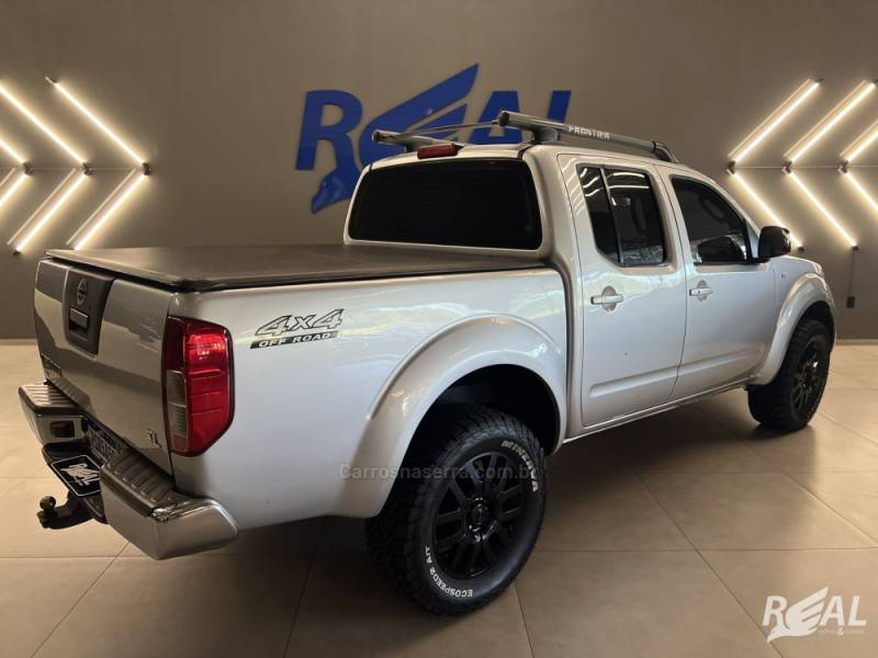 NISSAN - FRONTIER - 2016/2016 - Prata - R$ 121.900,00