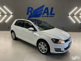 VOLKSWAGEN - GOLF - 2014/2015 - Branca - R$ 84.900,00