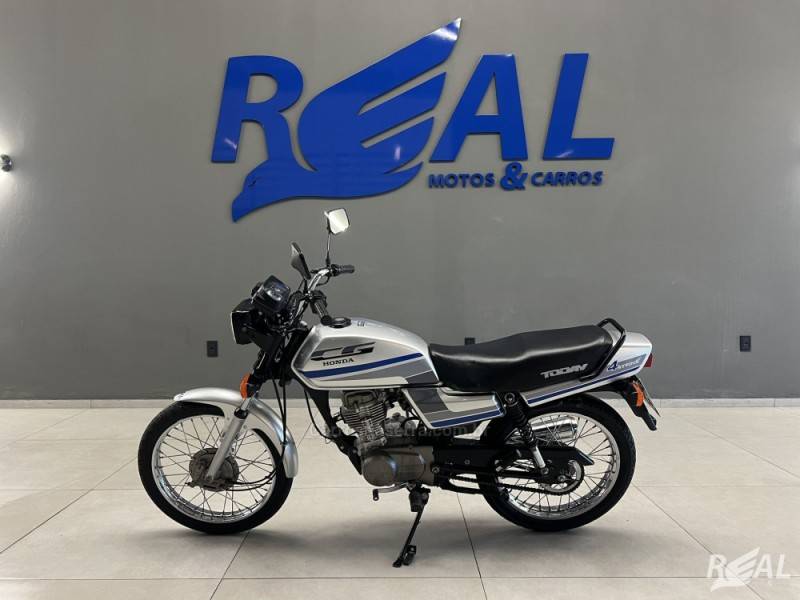 HONDA - CG 125 - 1989/1989 - Prata - R$ 9.900,00