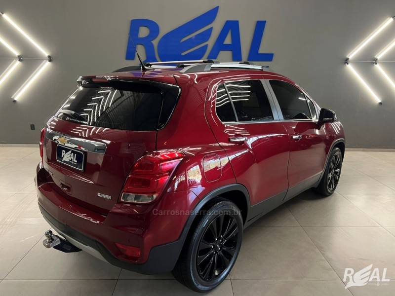 CHEVROLET - TRACKER - 2018/2018 - Vinho - R$ 93.900,00