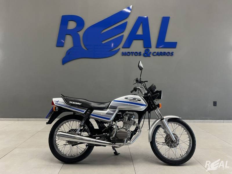 HONDA - CG 125 - 1989/1989 - Prata - R$ 9.900,00