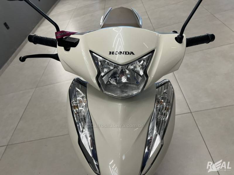 HONDA - BIZ 125 - 2023/2023 - Branca - R$ 19.900,00