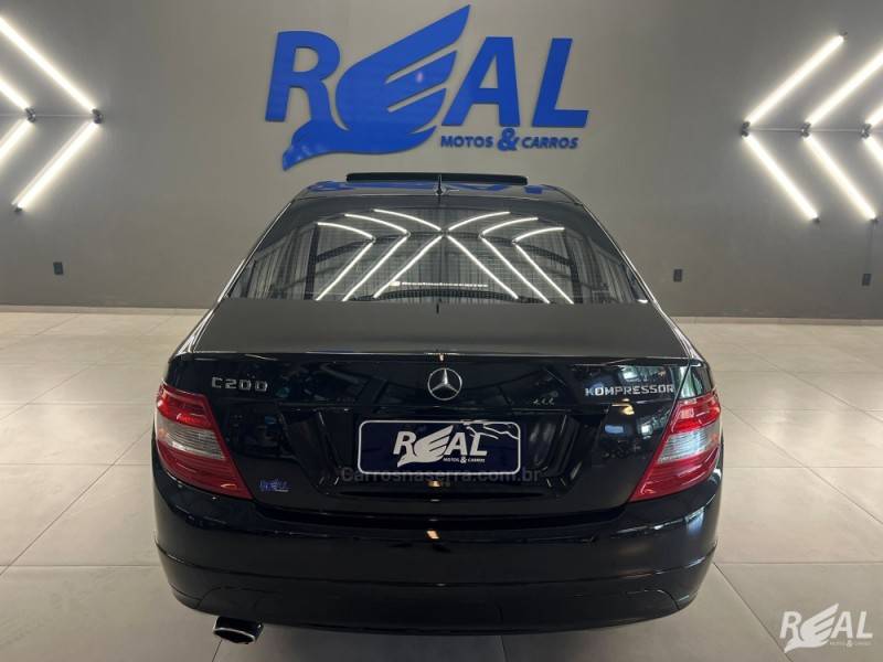 MERCEDES-BENZ - C 200 K - 2008/2008 - Preta - R$ 49.900,00