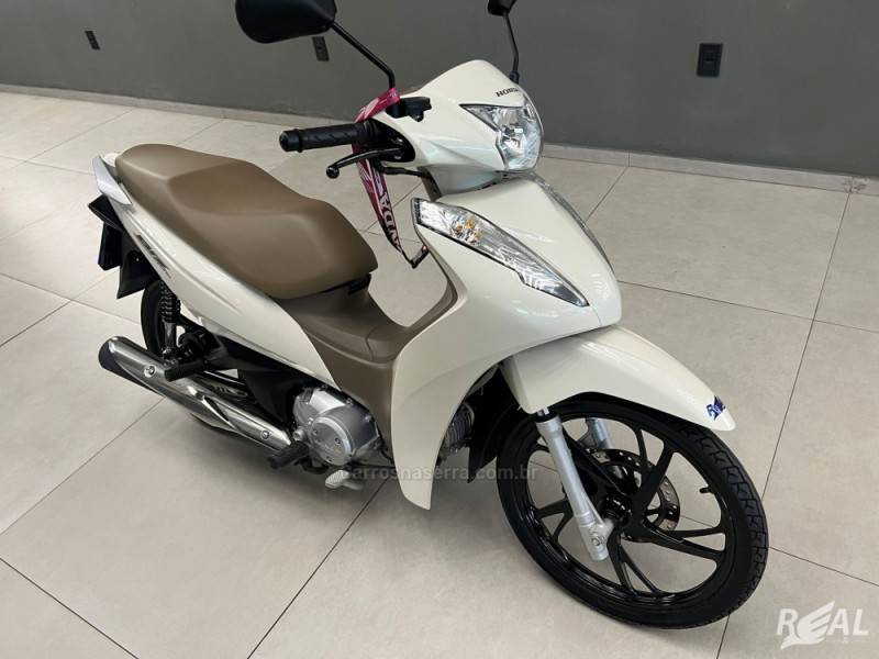 HONDA - BIZ 125 - 2023/2023 - Branca - R$ 19.900,00