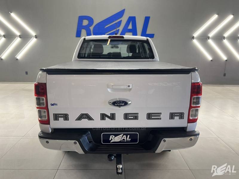 FORD - RANGER - 2021/2021 - Branca - R$ 159.900,00