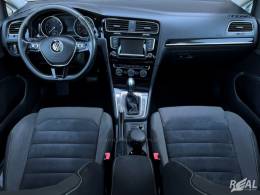 VOLKSWAGEN - GOLF - 2014/2015 - Branca - R$ 84.900,00