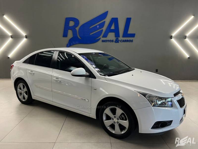 CHEVROLET - CRUZE - 2013/2013 - Branca - R$ 58.900,00