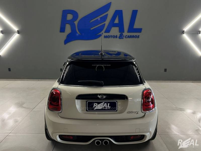 MINI - COOPER - 2015/2015 - Branca - R$ 107.900,00