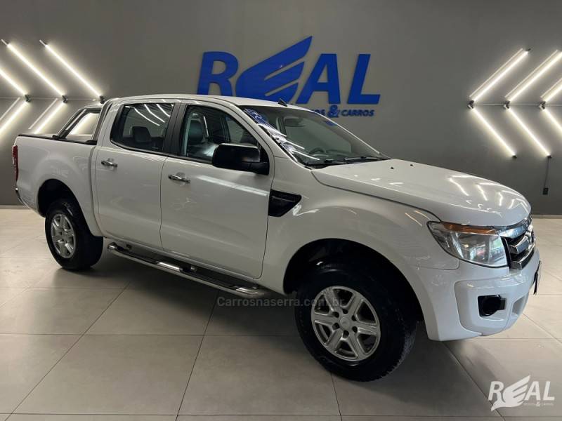 FORD - RANGER - 2015/2015 - Branca - R$ 89.900,00