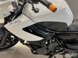 YAMAHA - XJ6 N - 2012/2012 - Branca - R$ 29.900,00