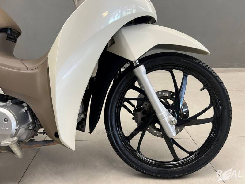 HONDA - BIZ 125 - 2023/2023 - Branca - R$ 19.900,00