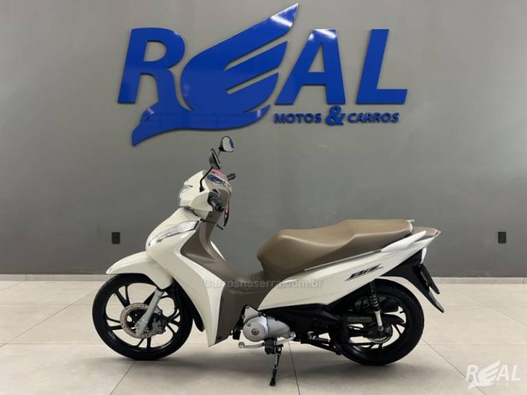 HONDA - BIZ 125 - 2023/2023 - Branca - R$ 19.900,00